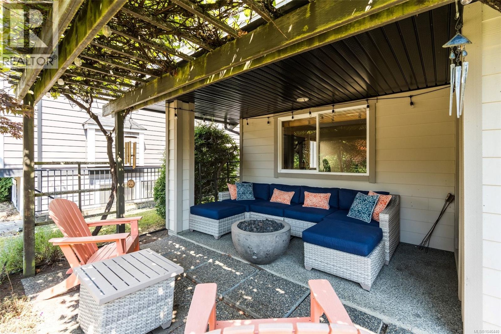  1489 Mt. Douglas Cross Road, Saanich