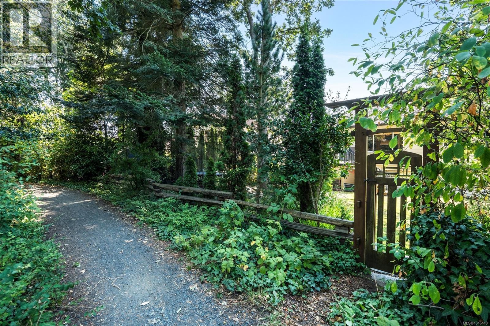  1489 Mt. Douglas Cross Road, Saanich