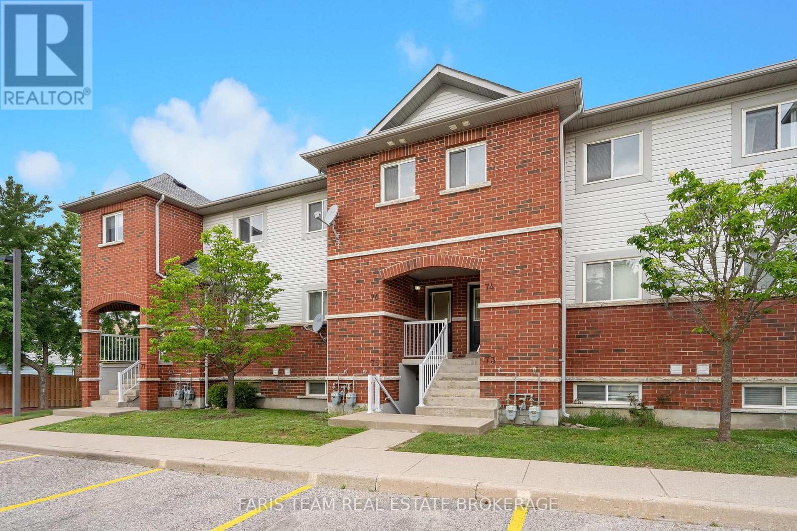 76 - 243 FERNDALE DRIVE S, Barrie (Ardagh) — photo 2