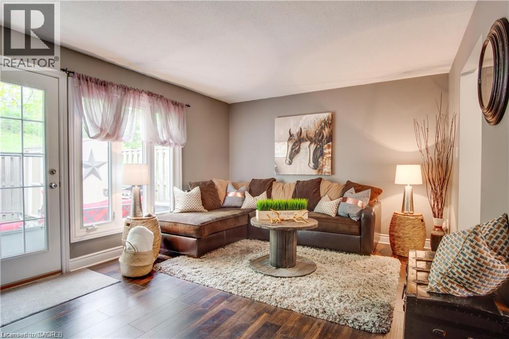 206 GREEN VALLEY Drive Unit# 32 — photo 3