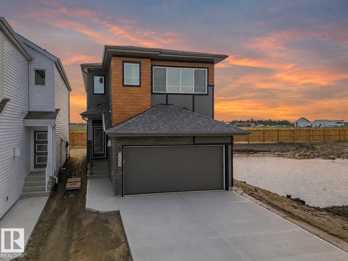 2234 194A ST NW, River's Edge, Edmonton photo 1