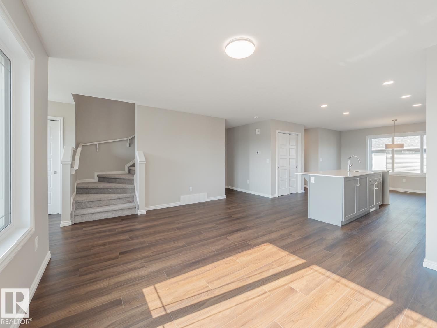 17662 69A ST NW - 11