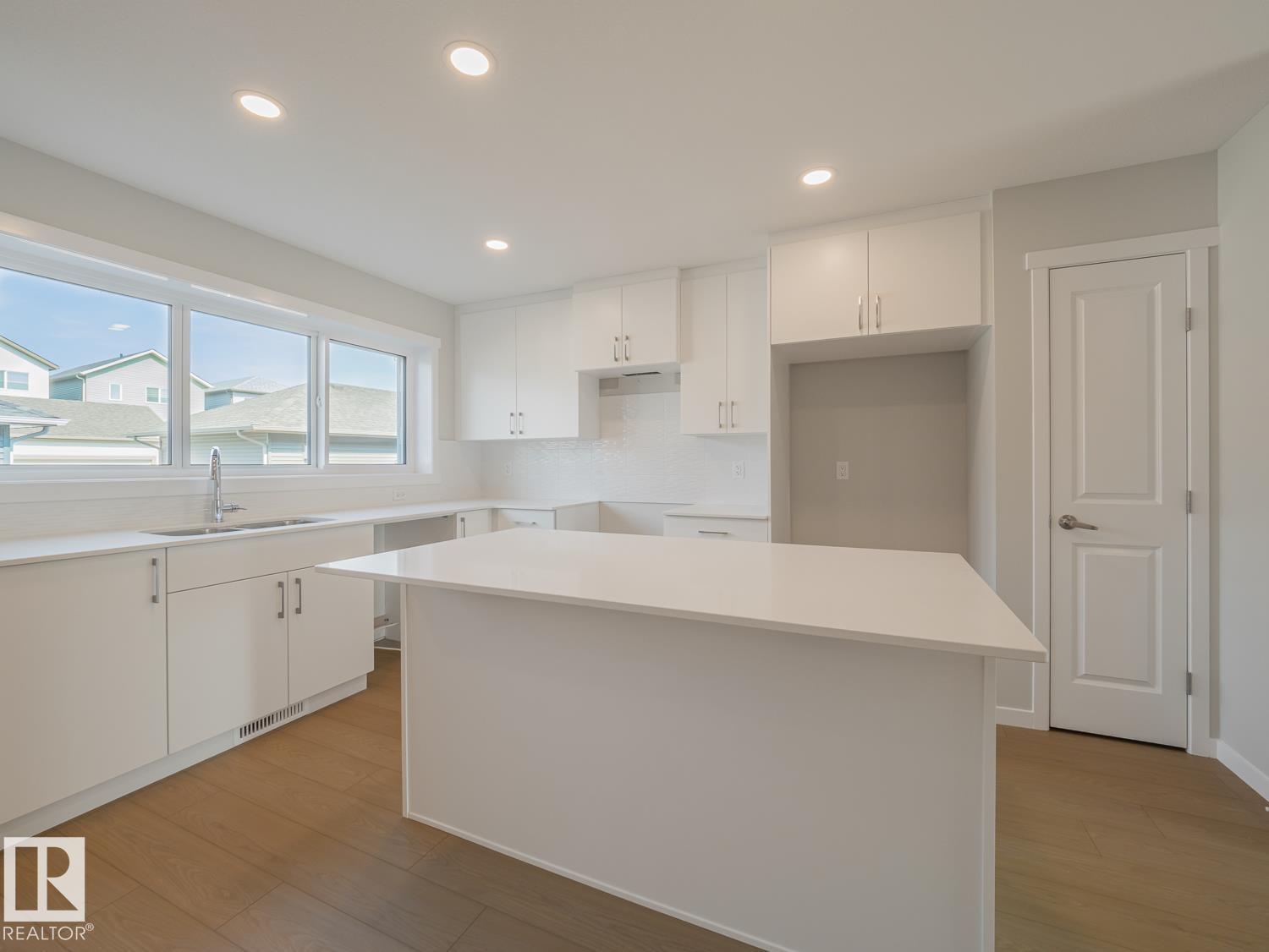 17664 69A ST NW - 13