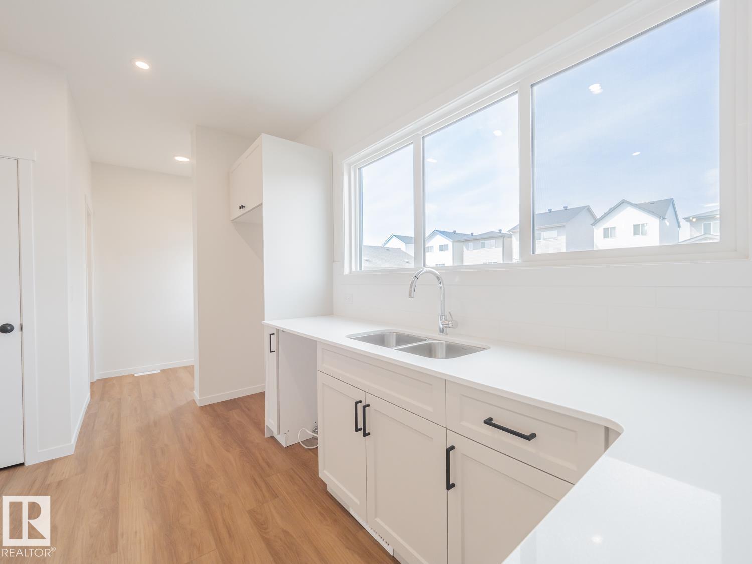 17334 6A ST NE - 18