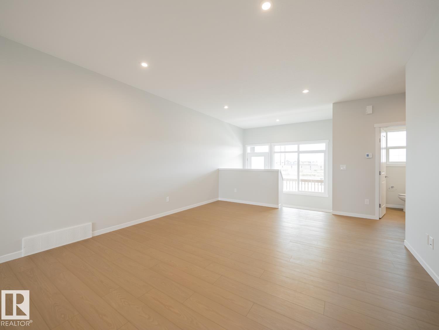 19604 30 AV NW - Image 10