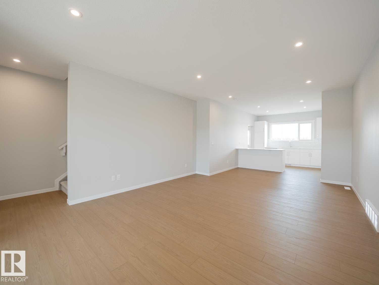 19604 30 AV NW - 14
