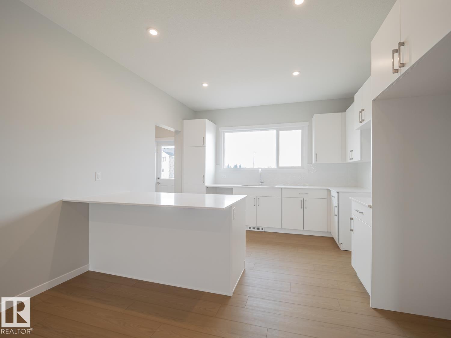 19604 30 AV NW - 15