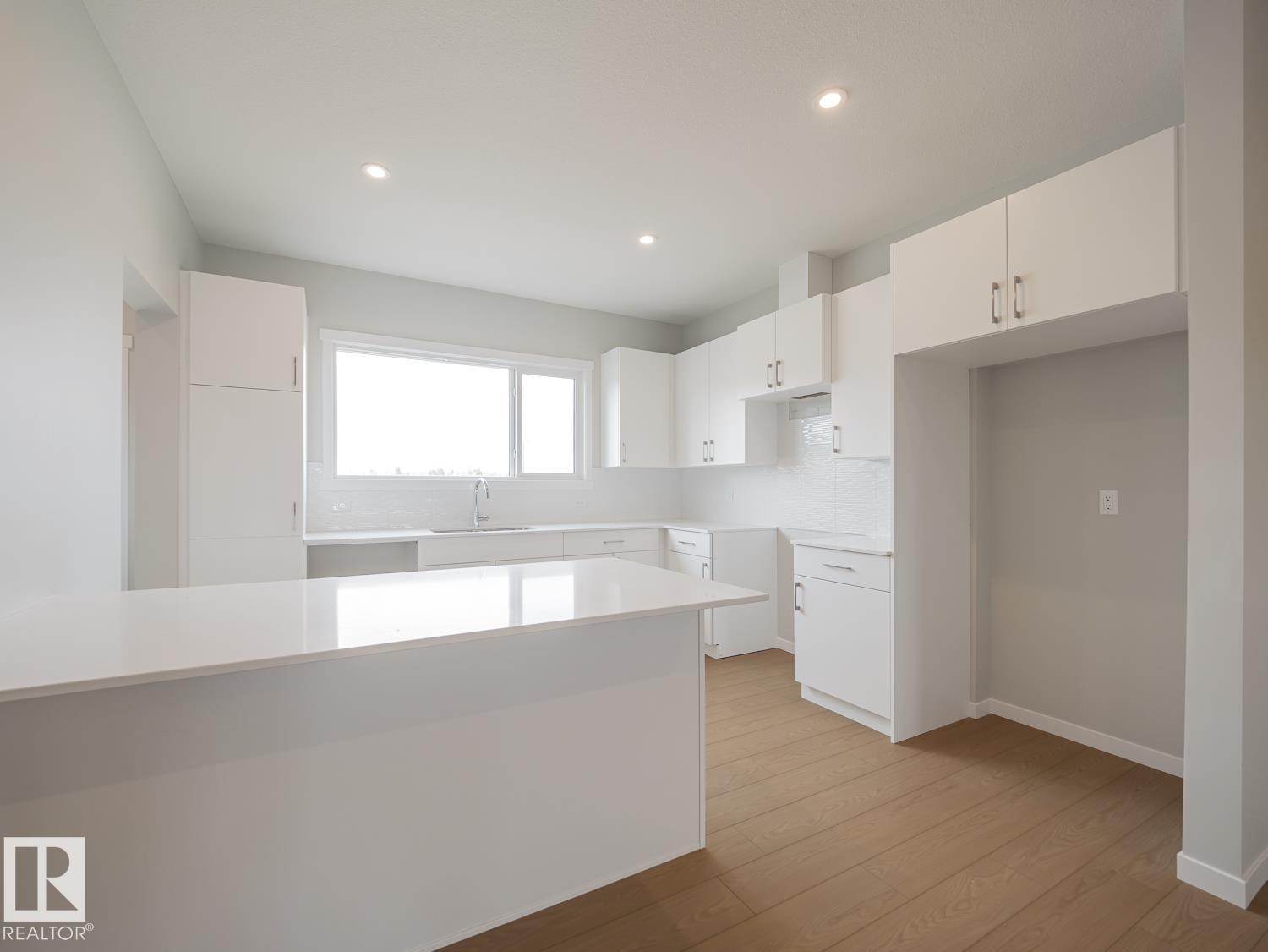 19604 30 AV NW - Image 16