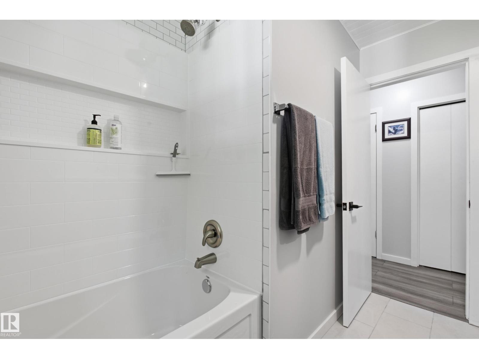 #60 2304 TWP ROAD 522 - Image 23