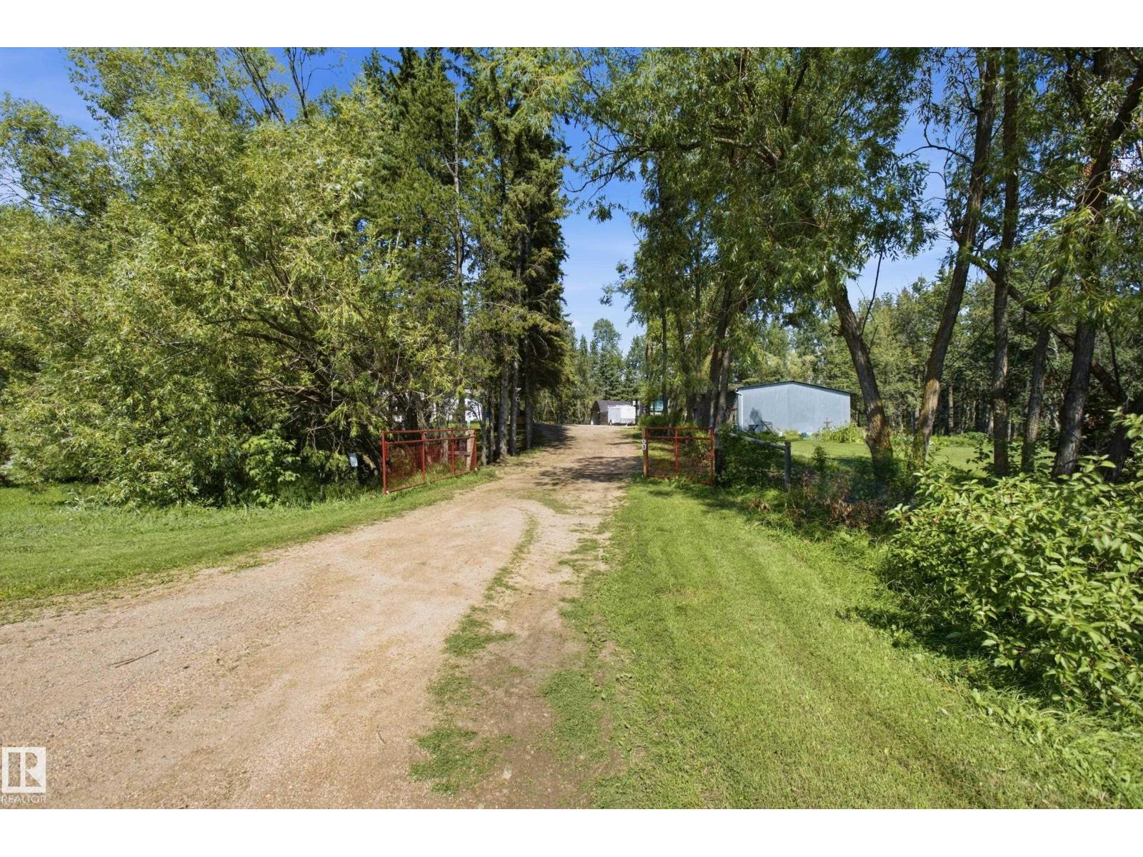 #60 2304 TWP ROAD 522 - 3