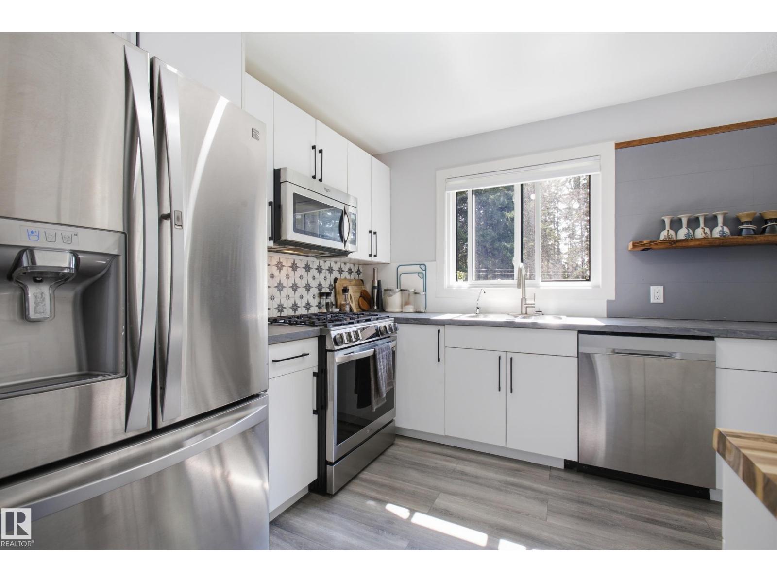 #60 2304 TWP ROAD 522 - Image 9