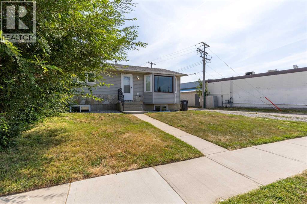 5105 2 Street - 2