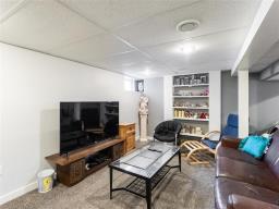 269 Larsen Avenue, Winnipeg, MB R2K1P9 Photo 35