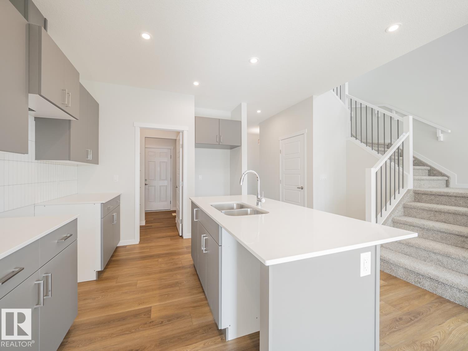 2204 193 ST NW - 13