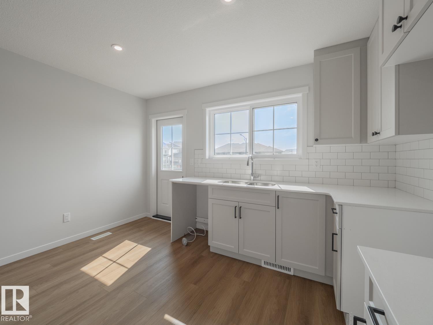 17224 4 ST NW - Image 21