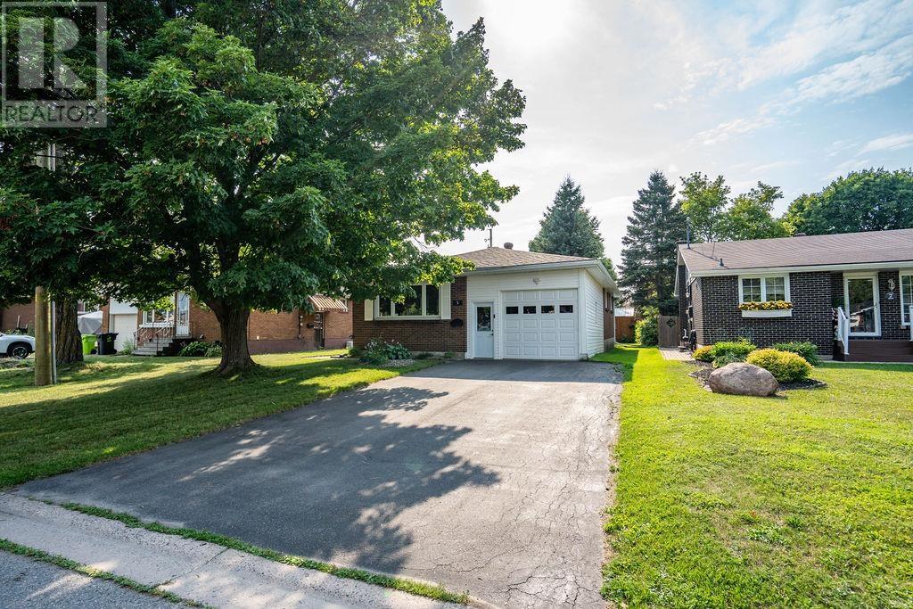 5 Royal RD, Sault Ste. Marie — photo 3
