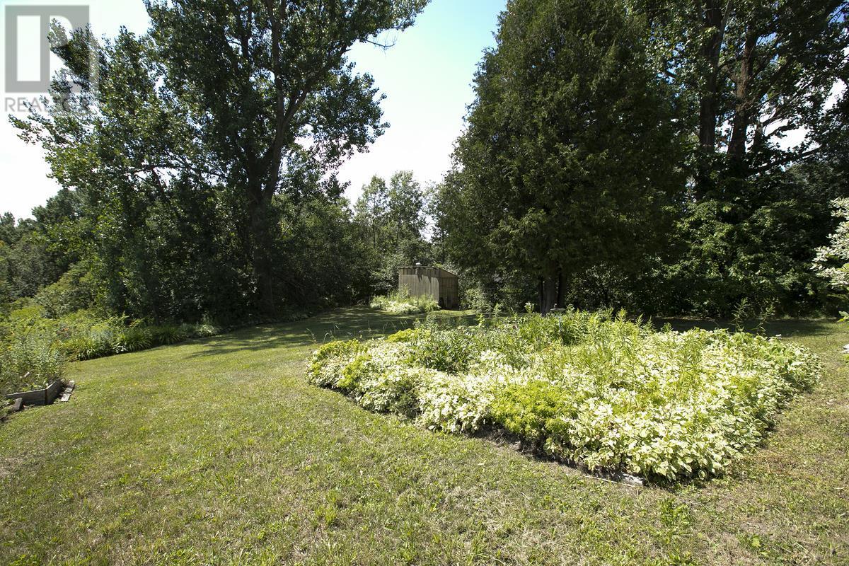 47 Fairview AVE - 3