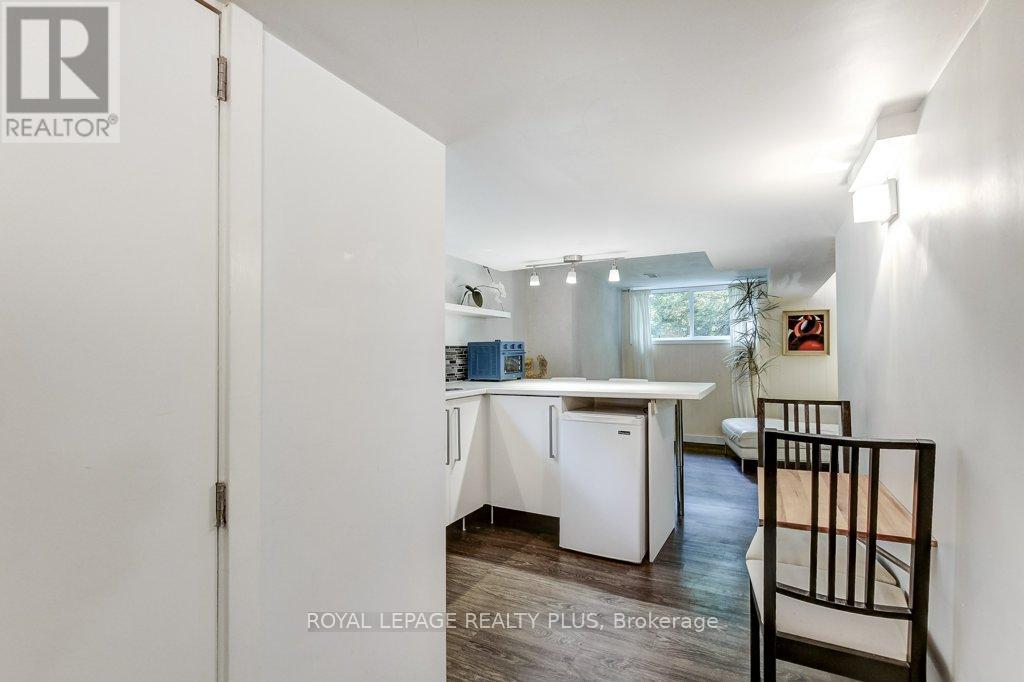 5322 WINDERMERE DRIVE - 33