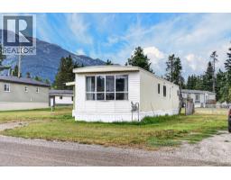 7555 Highway 43 Unit# D6, Sparwood, BC V0B2G1 Photo 42