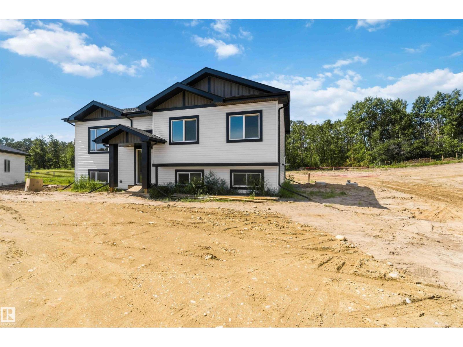 #401 55108 RANGE ROAD 15 - 3