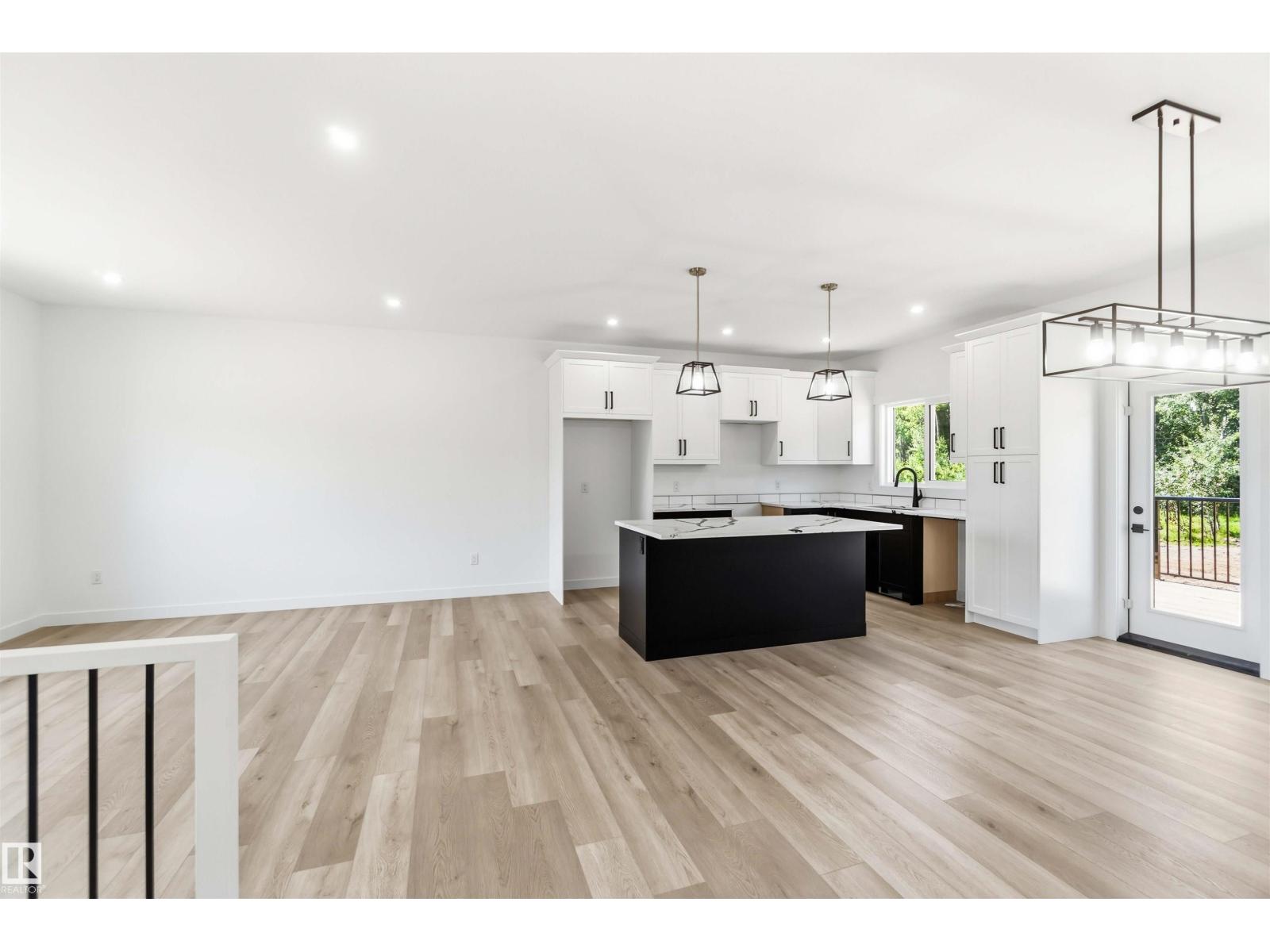 #401 55108 RANGE ROAD 15 - 12