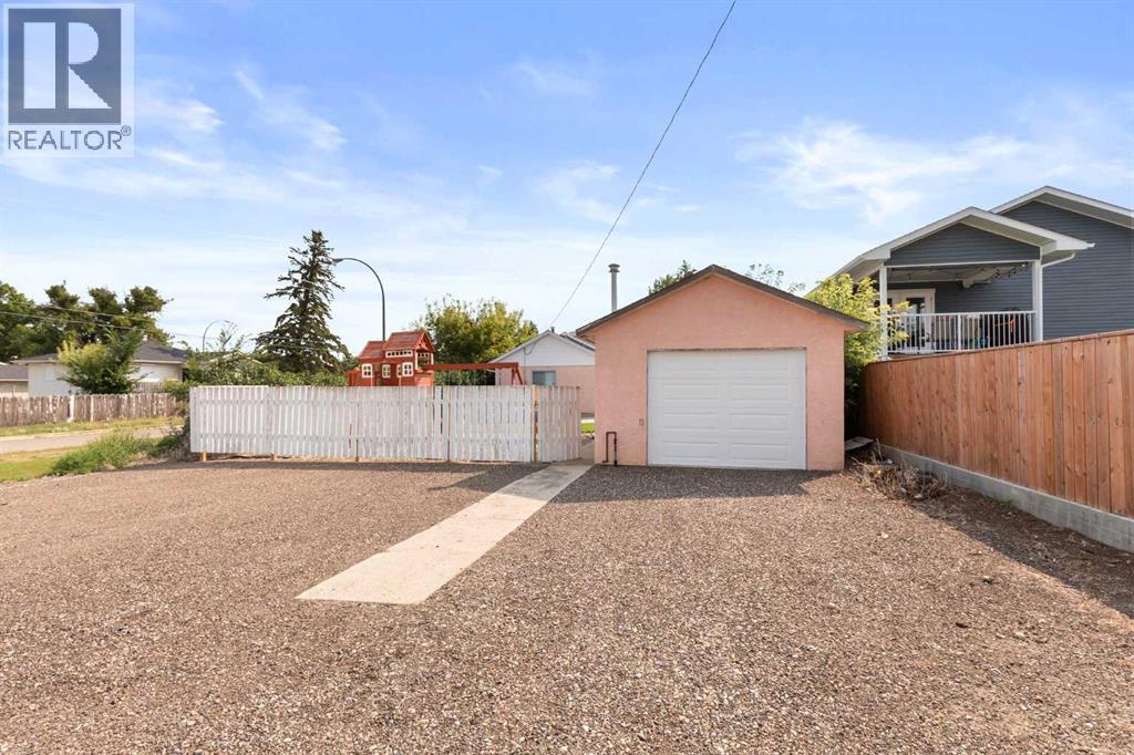 802 2 Street SE - 37