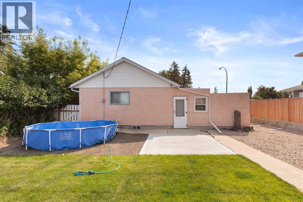 802 2 Street SE - 31