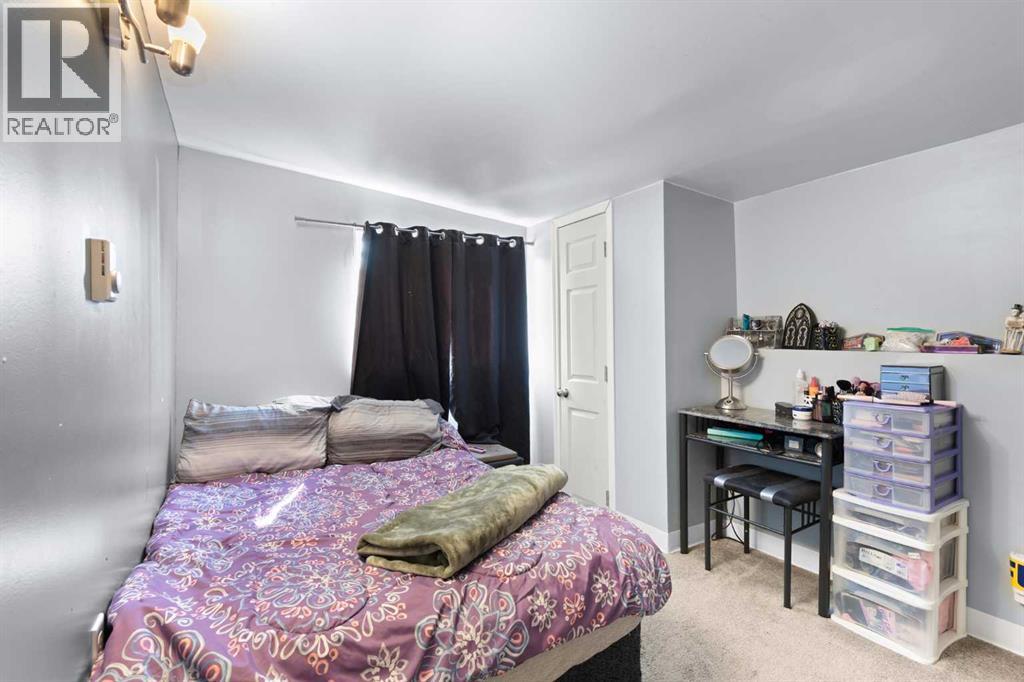 802 2 Street SE - Image 18