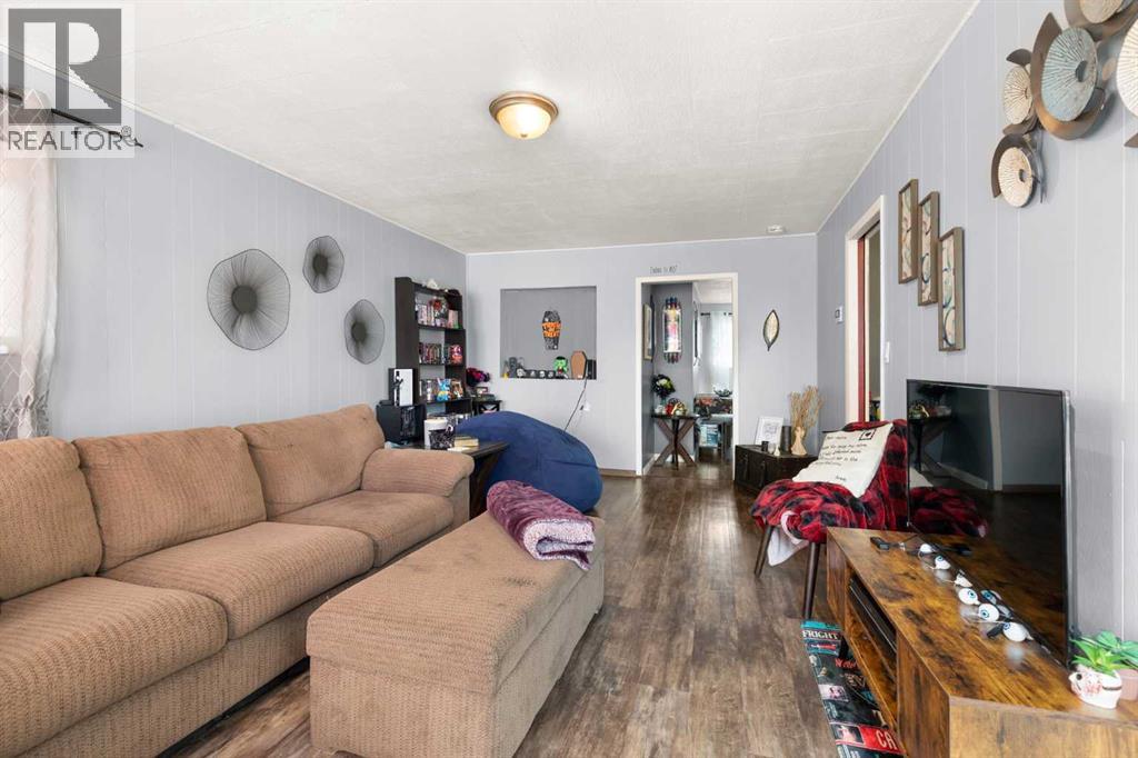 802 2 Street SE - Image 7