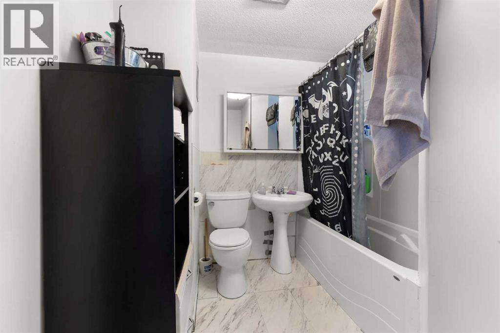 802 2 Street SE - Image 22
