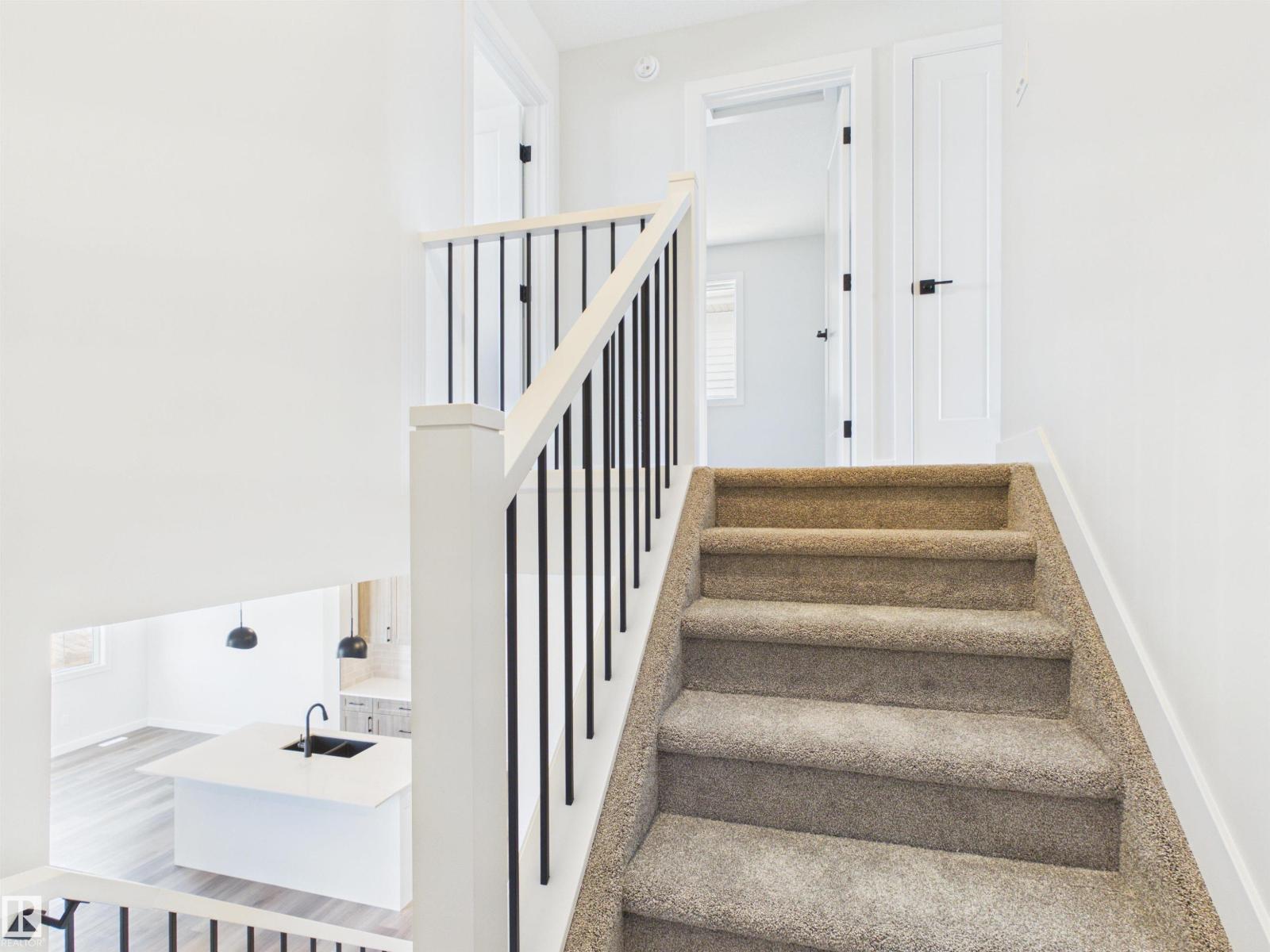 159 CALEDON Crescent - Photo 24
