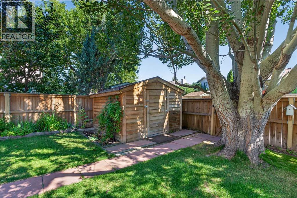 113 Riverview Court W - Image 32