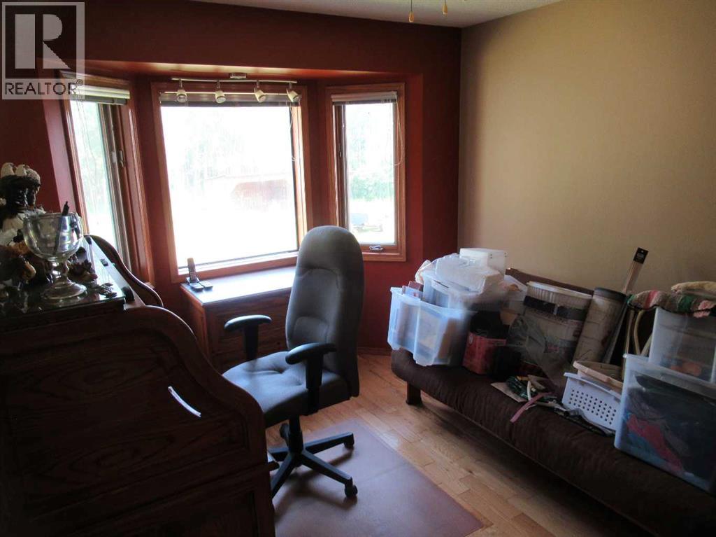 420035 Range Road 32 - 19