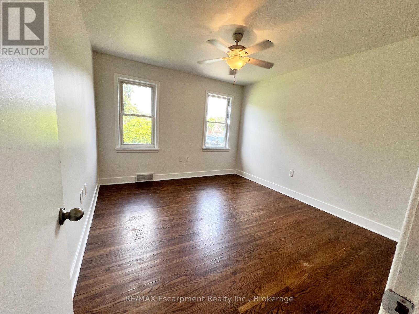 186 GLENDALE AVENUE - Image 25