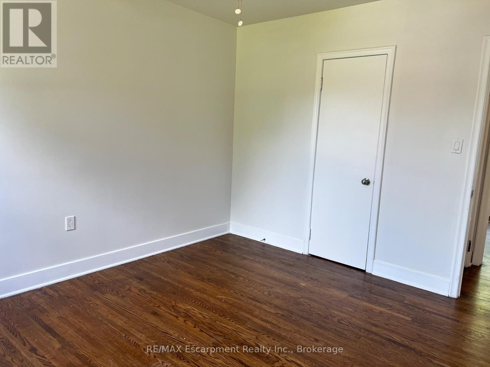 186 GLENDALE AVENUE - Image 26