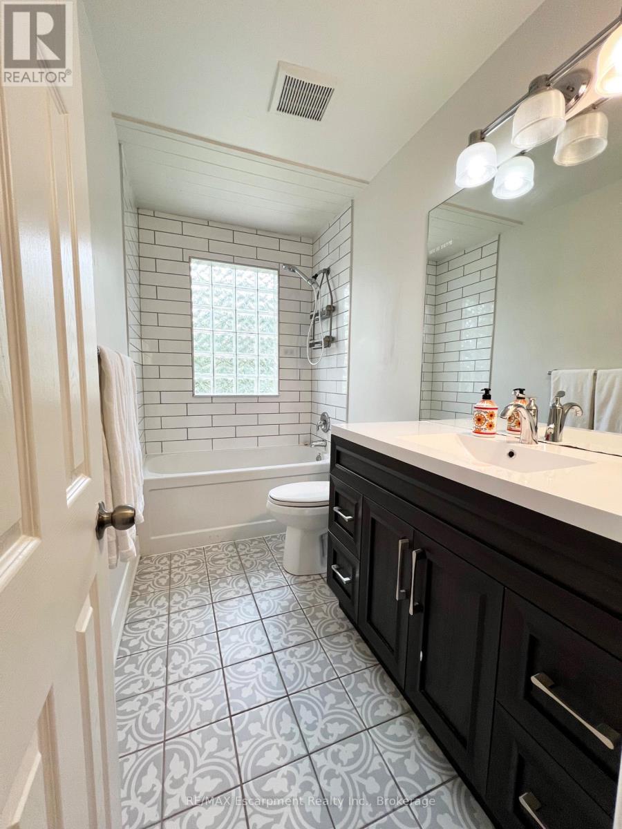 186 GLENDALE AVENUE - Image 27