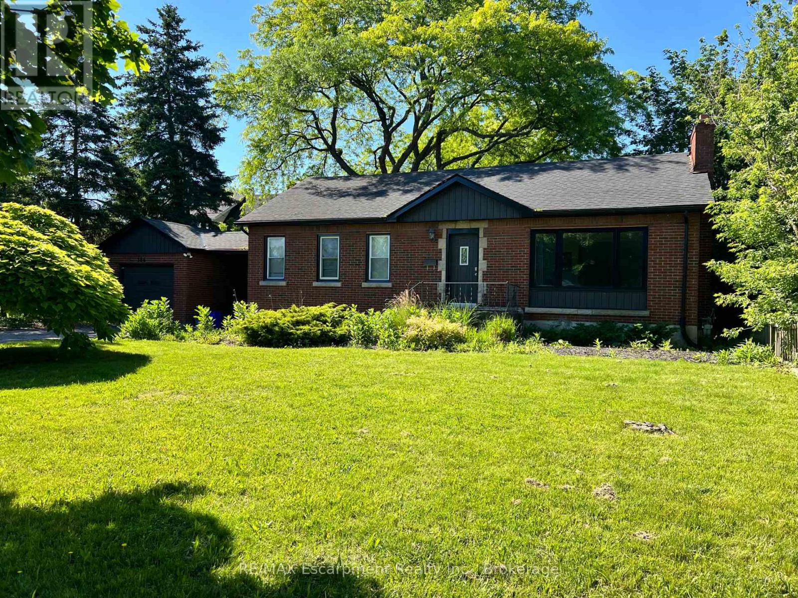 186 GLENDALE AVENUE - 3