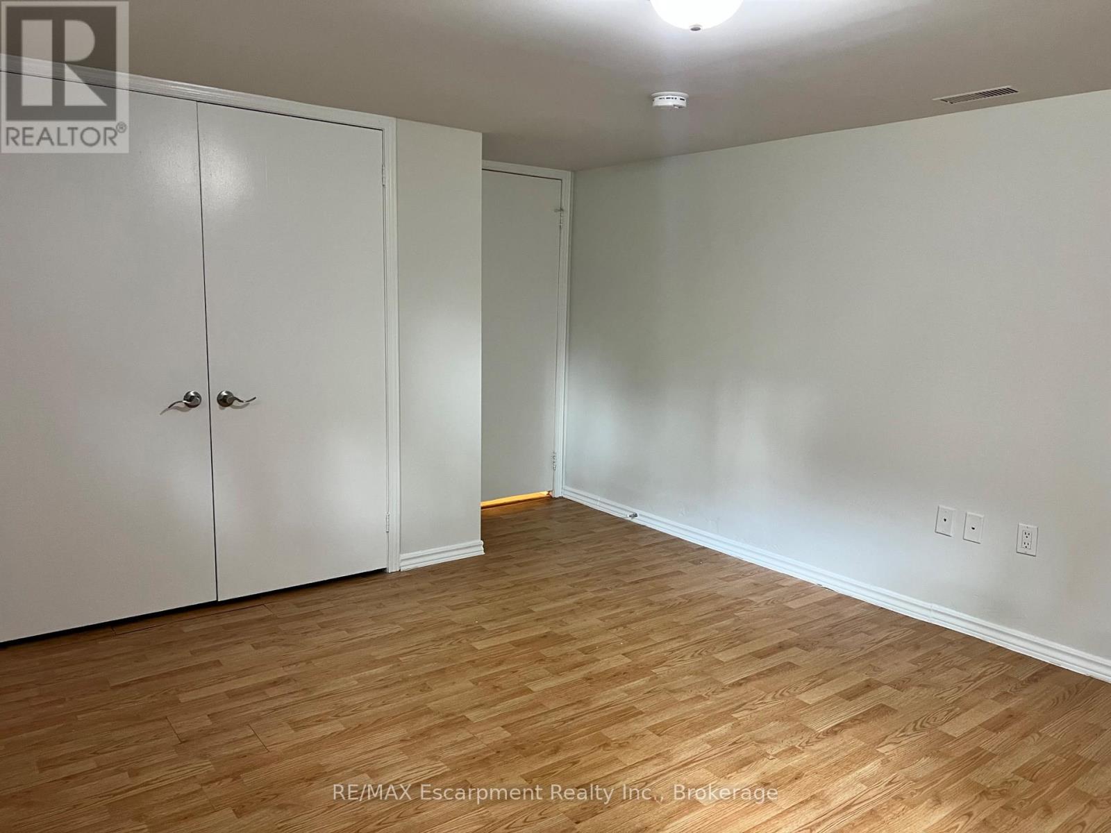 186 GLENDALE AVENUE - Image 32