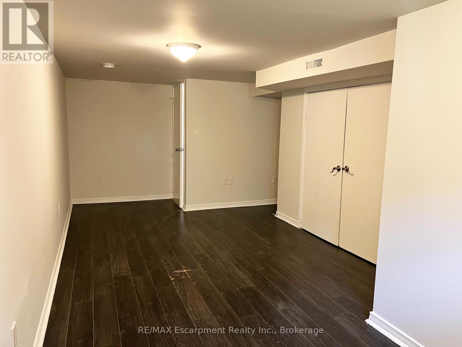 186 GLENDALE AVENUE - 38
