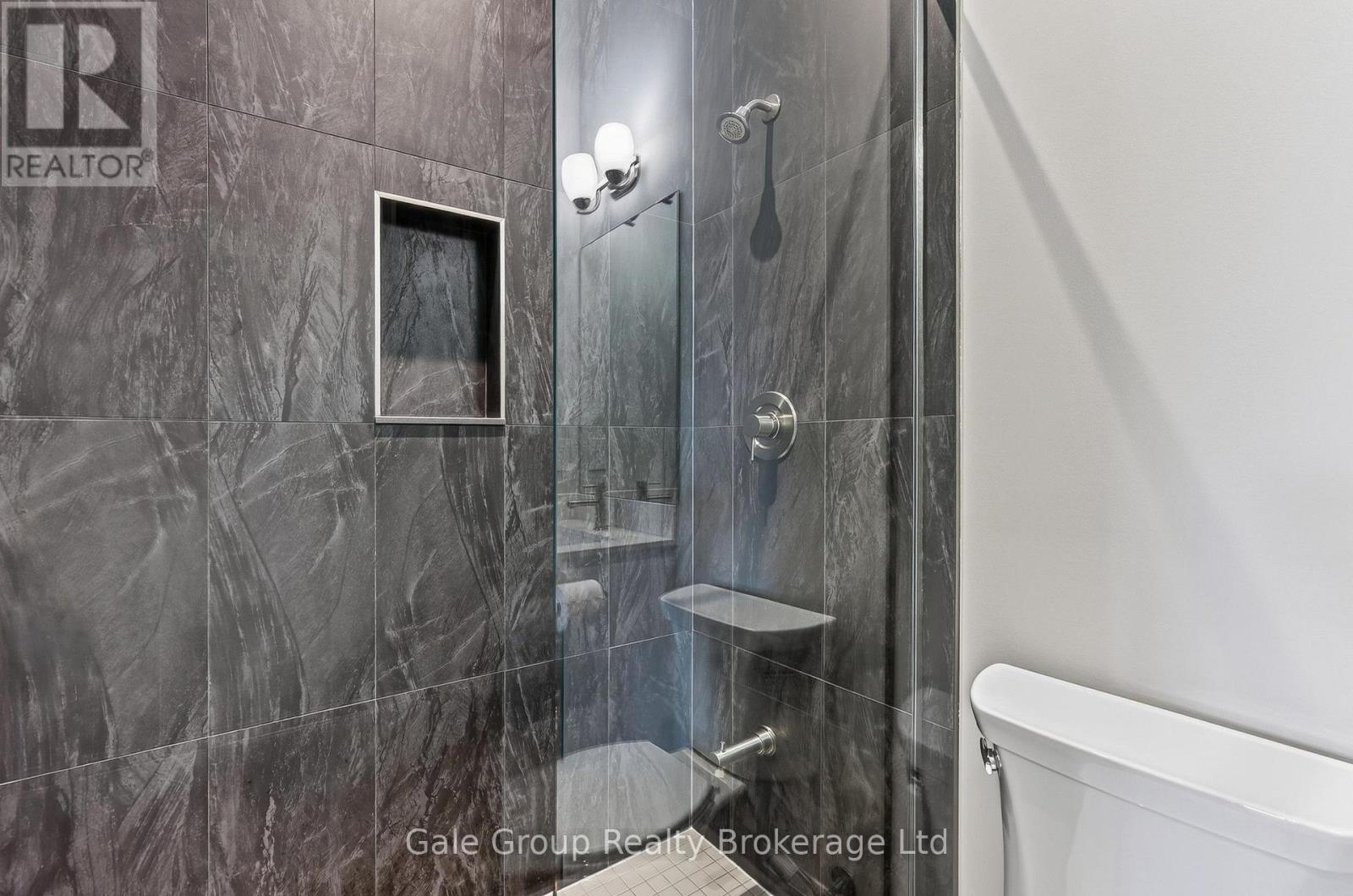 808 GARDEN COURT CRESCENT - Image 37