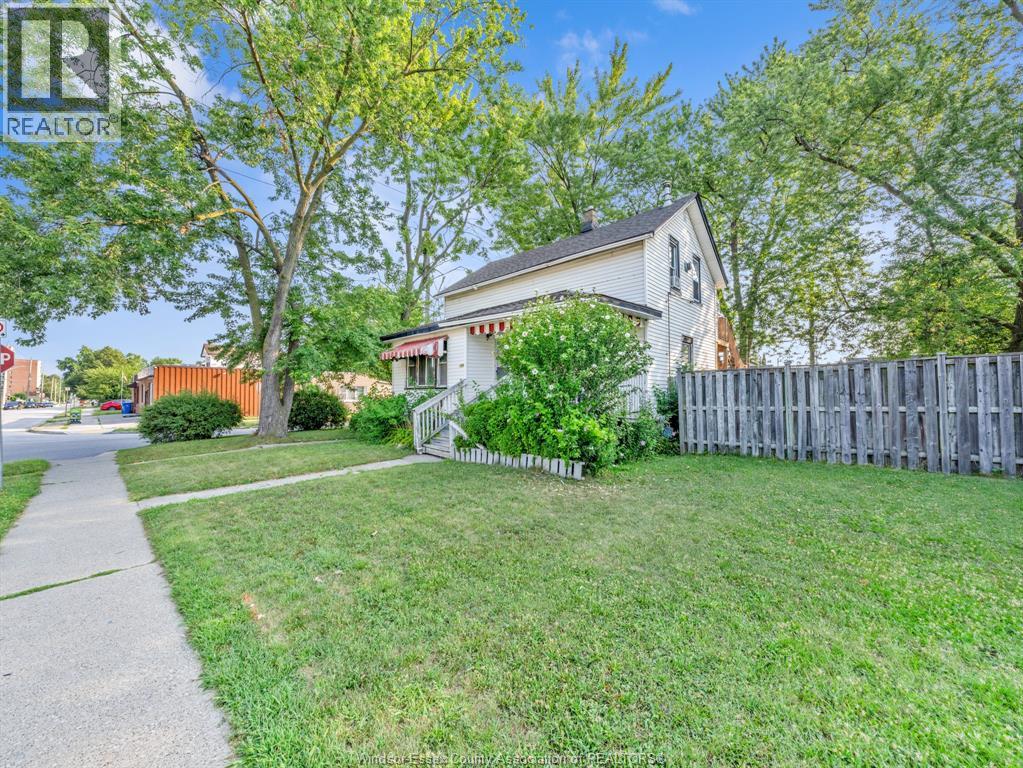 1108 FELIX AVENUE, Windsor — photo 3