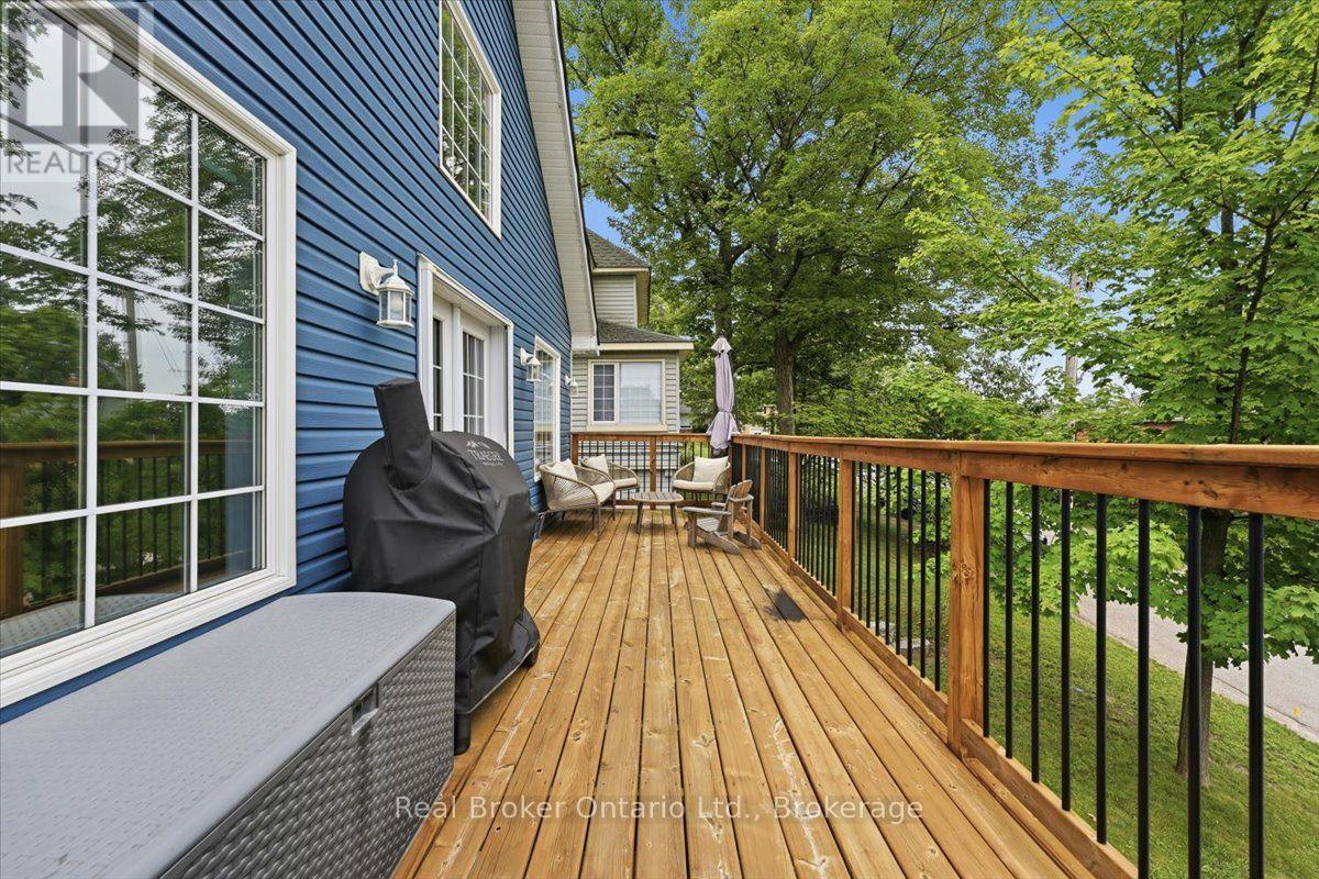 1A CLARENCE AVENUE - Image 19