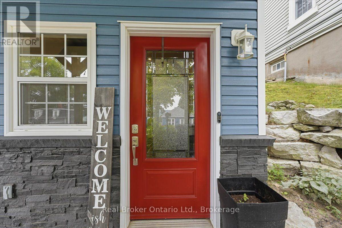 1A CLARENCE AVENUE - 3