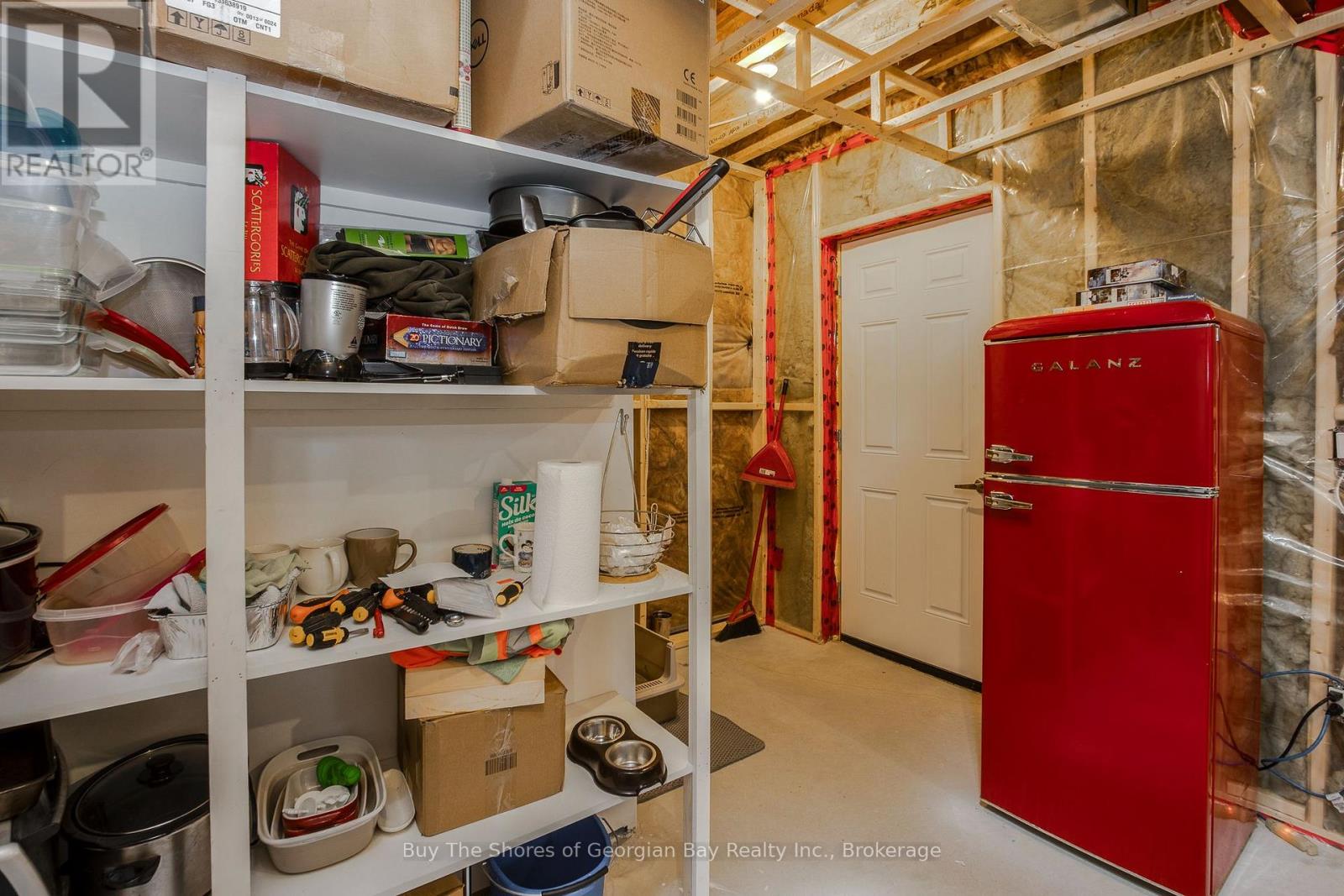33 BEAUSOLEIL DRIVE - 34