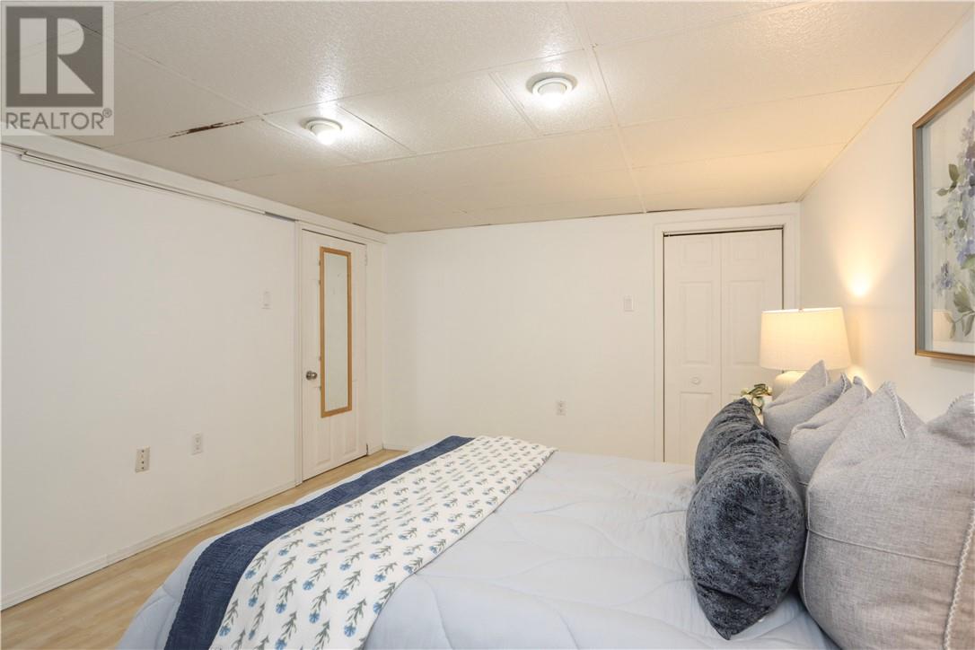 38 Gill Avenue - Image 34