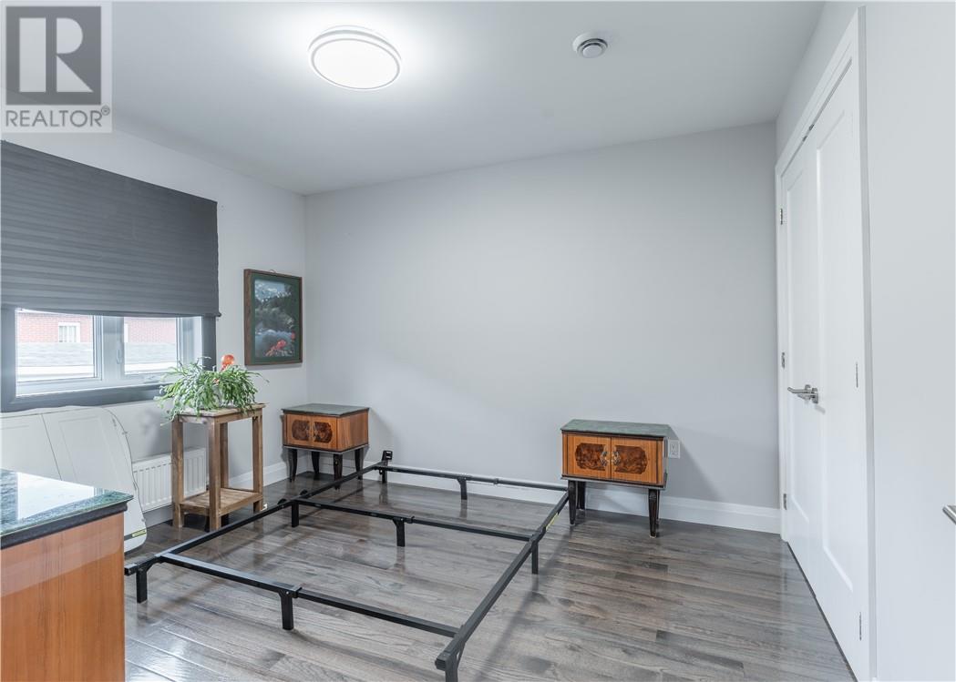 568 Howey Drive - 10