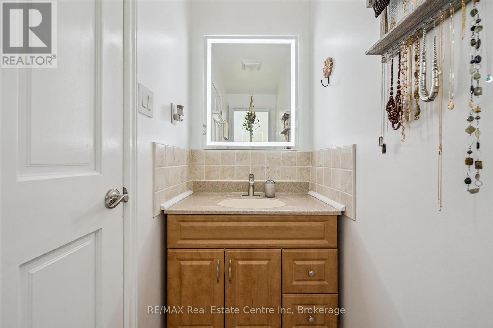 289 GARAFRAXA STREET E - Image 27