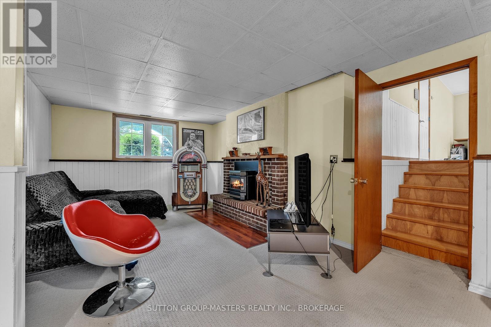 2 STONEHEAD CIRCLE - Image 34