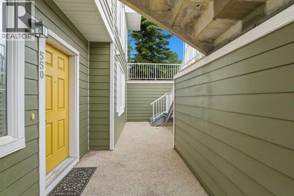 550 Mckenzie Towne Close Southeast - Photo 35