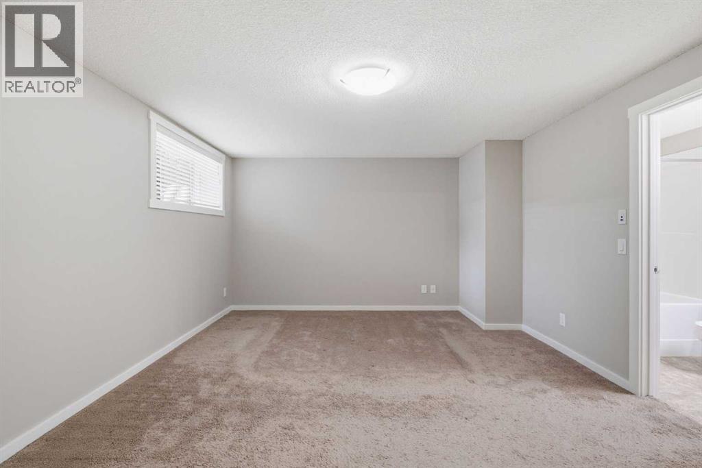 550 Mckenzie Towne Close Southeast - Photo 23